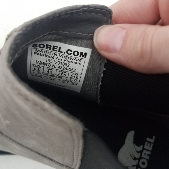 Sorel emelie II chelsea bootie grey 6.5 NWT - Picture 9 of 9